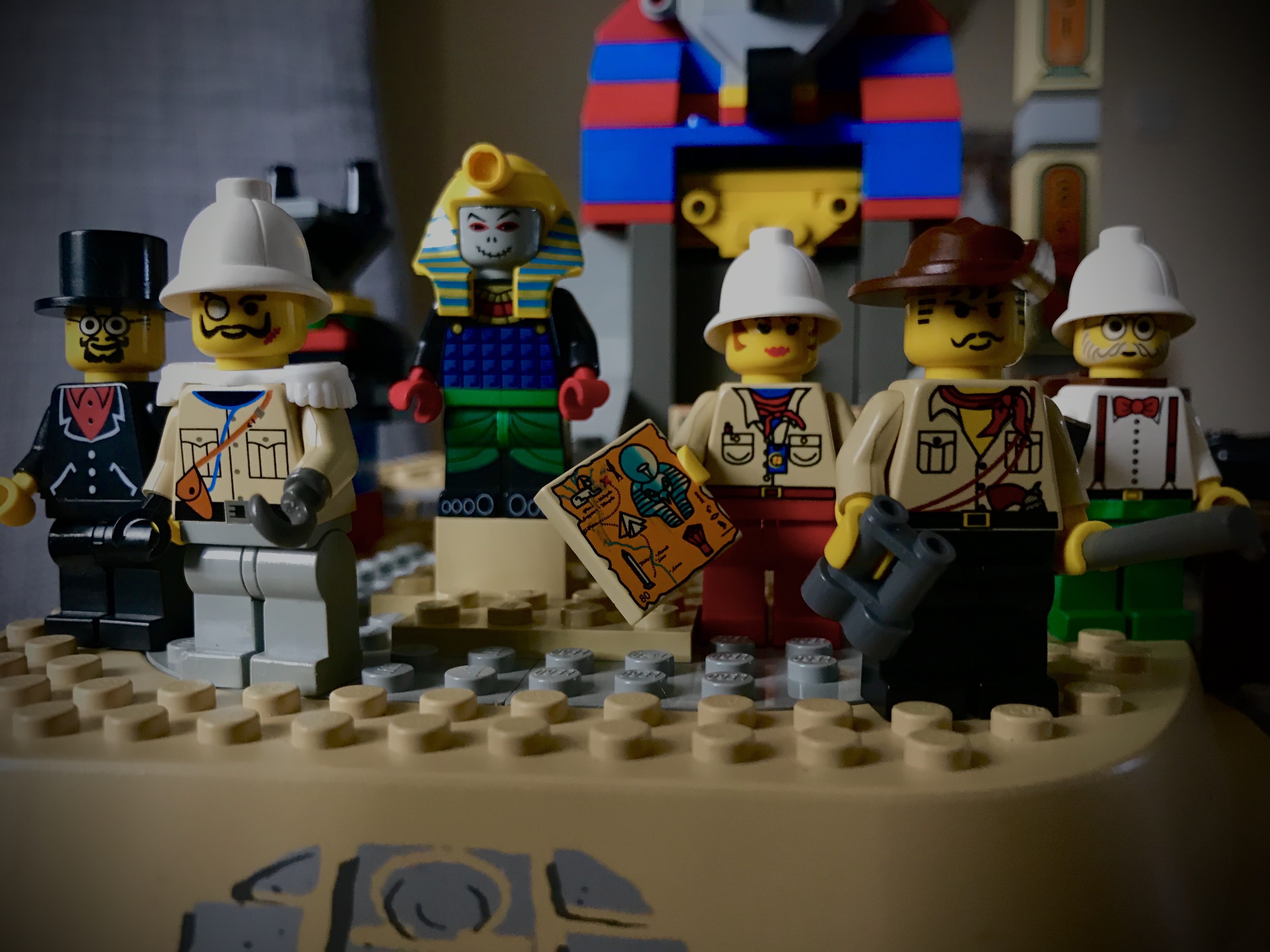 Photo of Adventurers launch minifigs